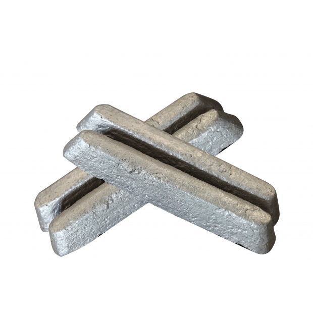 耀鐽股份有限公司小鋼錠產品，表面光滑結構緻密，適用於鑄造與熔煉製程